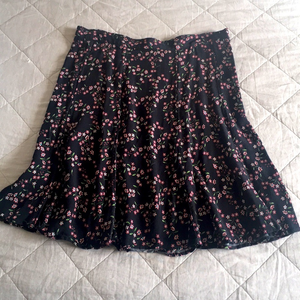 COPY - & other stories Ditsy floral skirt